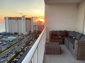 Laketown Wharf Luxury 1 BR Gulf View Condo hosted by EastWestGetaway